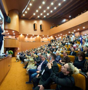 Alegeri în AUR: Piperea și Peiu se luptă pentru președinția CNC. Membrii votează direct în Aplicația AUR