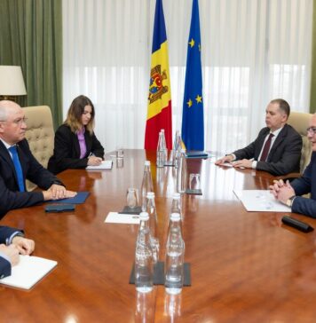 Consolidarea relațiilor moldo-ucrainene, discutată la întrevederea premierului Alexandru Munteanu cu ambasadorul Ucrainei în Republica Moldova