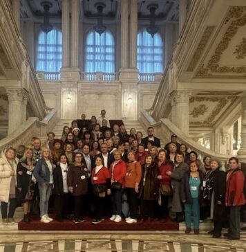 Deputatul independent Iosif Florin Jianu a primit vizita unui grup din Mangalia, la Parlament: Îi asigur că vocea lor contează și că voi continua să reprezint cu aceeași implicare interesele oamenilor din Mangalia și nu numai