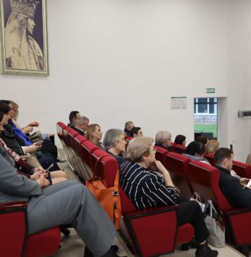 Departamentul pentru Relația cu Republica Moldova (DRRM) a finalizat o nouă etapă a proiectului Digitalizarea educației, prin dotarea a 40 de școli din zeci de localități din Republica Moldova