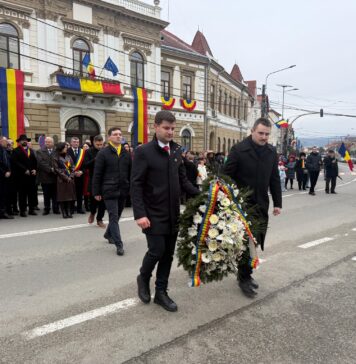 Victor Negrescu: Astăzi, de Sfântul Andrei, ocrotitorul țării noastre, am depus coroane de flori la Alba Iulia și Aiud în memoria celor care au deschis drumul spre România modernă