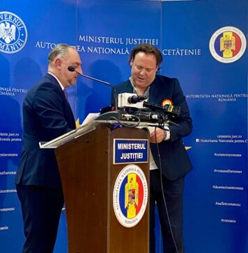 VIDEO/ Jurnalistul britanic Charlie Ottley a devenit cetățean român: ”Sunt foarte fericit, e un privilegiu”