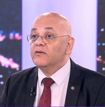 Prin noua Lege a Apărării Naționale, Poliția se militarizează sub comanda lui Arafat, un civil fără experiență militară. În caz de asediu, mobilizare sau război, polițiștii vor fi coordonați de șeful DSU