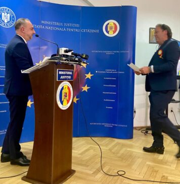 VIDEO / PHOTO Journalist Charley Ottley, who has promoted Romania’s beauty around the world, has obtained Romanian citizenship.