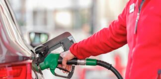 Bogdan Ivan susține că nu există condiții obiective pentru a justifica o creștere a prețului la pompă