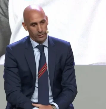 Luis Rubiales, atacat cu ouă de unchiul său la prezentarea cărţii sale