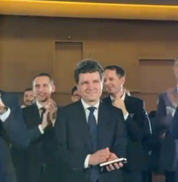 Nicușor Dan și-a mai încălcat o promisiune. La fel cum a promis că nu va creşte TVA, a uitat și de angajamentul că nu se va implica în alegerile pentru Capitală (realitatea.net)