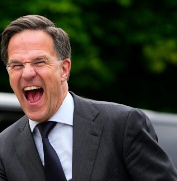 Şeful NATO vine în România