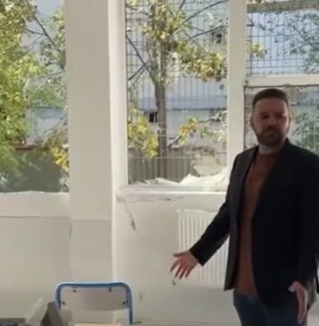 Vlad Popescu Piedone, primarul Sectorului 5: Suntem în continuare alături de locuitorii afectați de deflagrația produsă în zona Rahova. Astăzi am început montarea tâmplăriei PVC și a geamurilor termopan în locuințele din cele patru scări de bloc. S-au reluat și cursurile la Liceul Dimitrie Bolintineanu