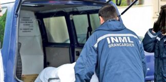 Un polițist local a murit după ce s-ar fi aruncat de pe o macara, în Bucureşti