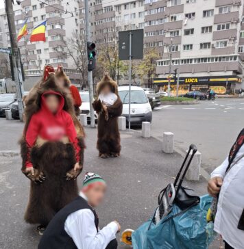 Polițiștii locali din Sectorul 6 au început să amendeze colindătorii cu boxe