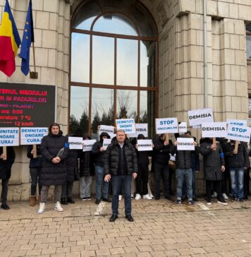 PUSL, protest la Ministerul Mediului: „Demisia este singurul gest responsabil după un asemenea eșec!”