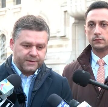 Vlad Gheorghe îşi anunţă retragerea din cursa pentru Primăria Capitalei, în favoarea lui Ciprian Ciucu