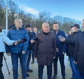 Bolojan: Lucrările la Autostrada A3 din Bihor vor fi gata în toamna lui 2026 și în vara anului 2027