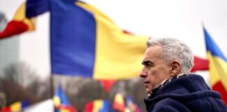Călin Georgescu: În România, astăzi, constatăm așa – apă nu mai este, energie nu mai este demult, hrană e din ce în ce mai puțină; o țară care nu mai produce nimic, absolut nimic, nu are cum să-și apere libertatea. Dacă poporul român vede, simte și tace înseamnă că nu este doar victimă și este complice
