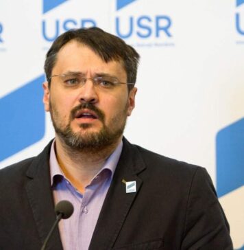 USR anunță o propunere legislativă pentru combaterea propagandei comuniste