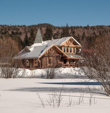 Revelion cu surprize neplăcute: bărbat din Prahova, anchetat după ce încasa avansuri pentru cazare și dispărea