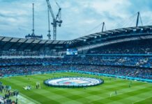 Victorii în deplasare pentru Manchester City şi Aston Villa, în Premier League