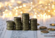 Studiu Raiffeisen Bank – Românii vor cheltui mai mult de Crăciun în 2025 față de anul trecut