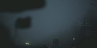 Infotrafic: Ceață groasă în jumătate din țară. Traficul auto este îngreunat