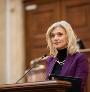 Alina Gorghiu afirmă că liberalii vor avea cinci portofolii în Guvernul Veştea
