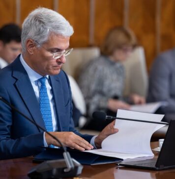 Dragoș Pîslaru pasează legea salarizării: Răspunderea deciziei finale revine acum partidelor politice și Parlamentului
